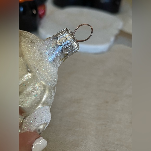 Blown glass Christmas ornament Igloo and Eskimo - Picture 4 of 8